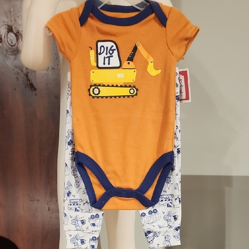 Kidgets Orange and Yellow Baby Outfit